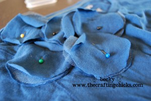 Pinning circles on t-shirt for flowers