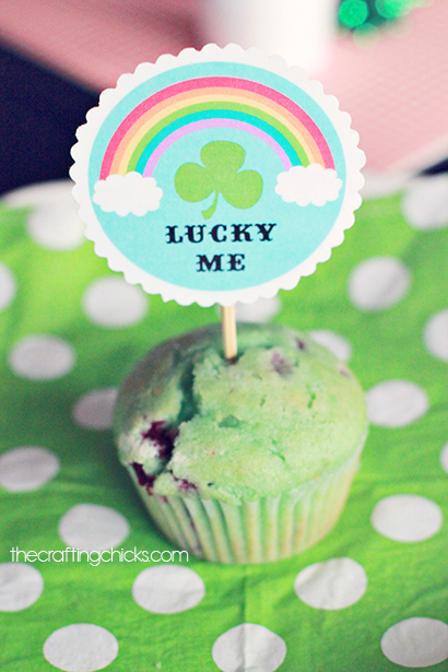 http://thecraftingchicks.com/wp-content/uploads/2014/02/st-patricks-day-cupcake-topper-1-sm.jpg
