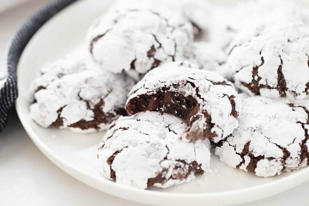 https://thecraftingchicks.com/wp-content/uploads/2015/11/Double-Chocolate-Crinkle-Cookies-15-e1637623010295.jpg