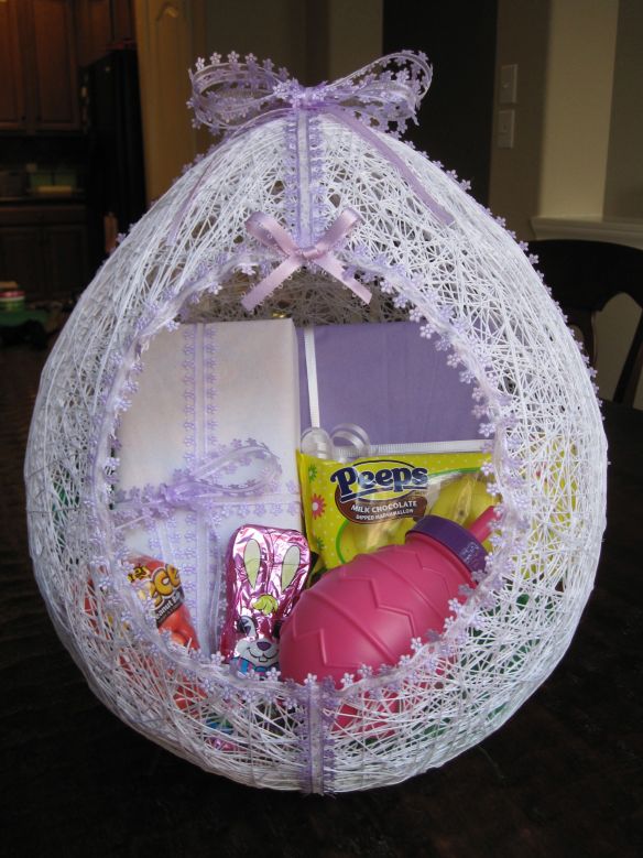 DIY Easter Baskets - fabric baskets, wood baskets, personalized baskets, pails, buckets, easter tags and party favors - Love these simple Easter baskets!