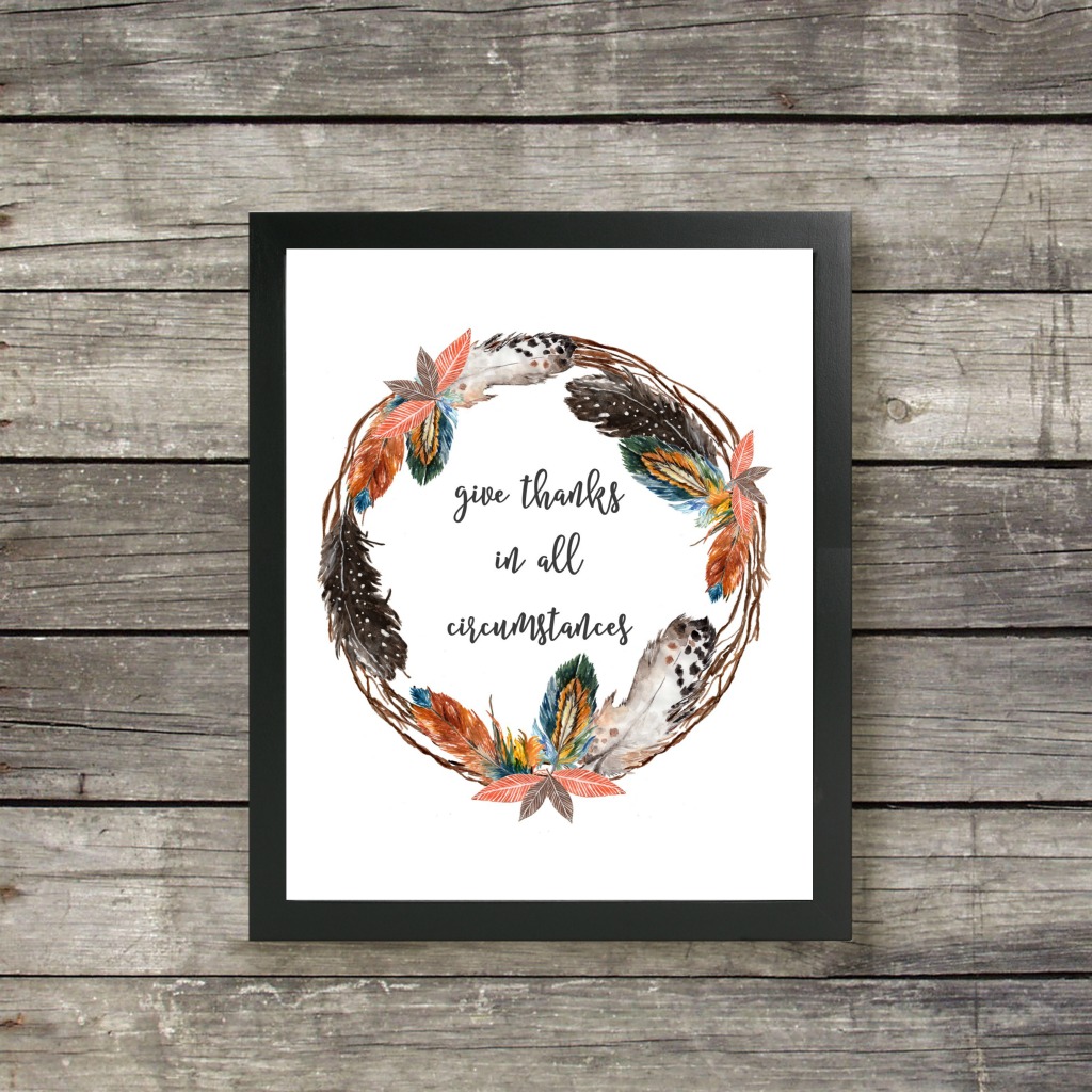 FREE Give Thanks Feather Wreath Printable is perfect for displaying for the Thanksgiving holiday or any time of year!