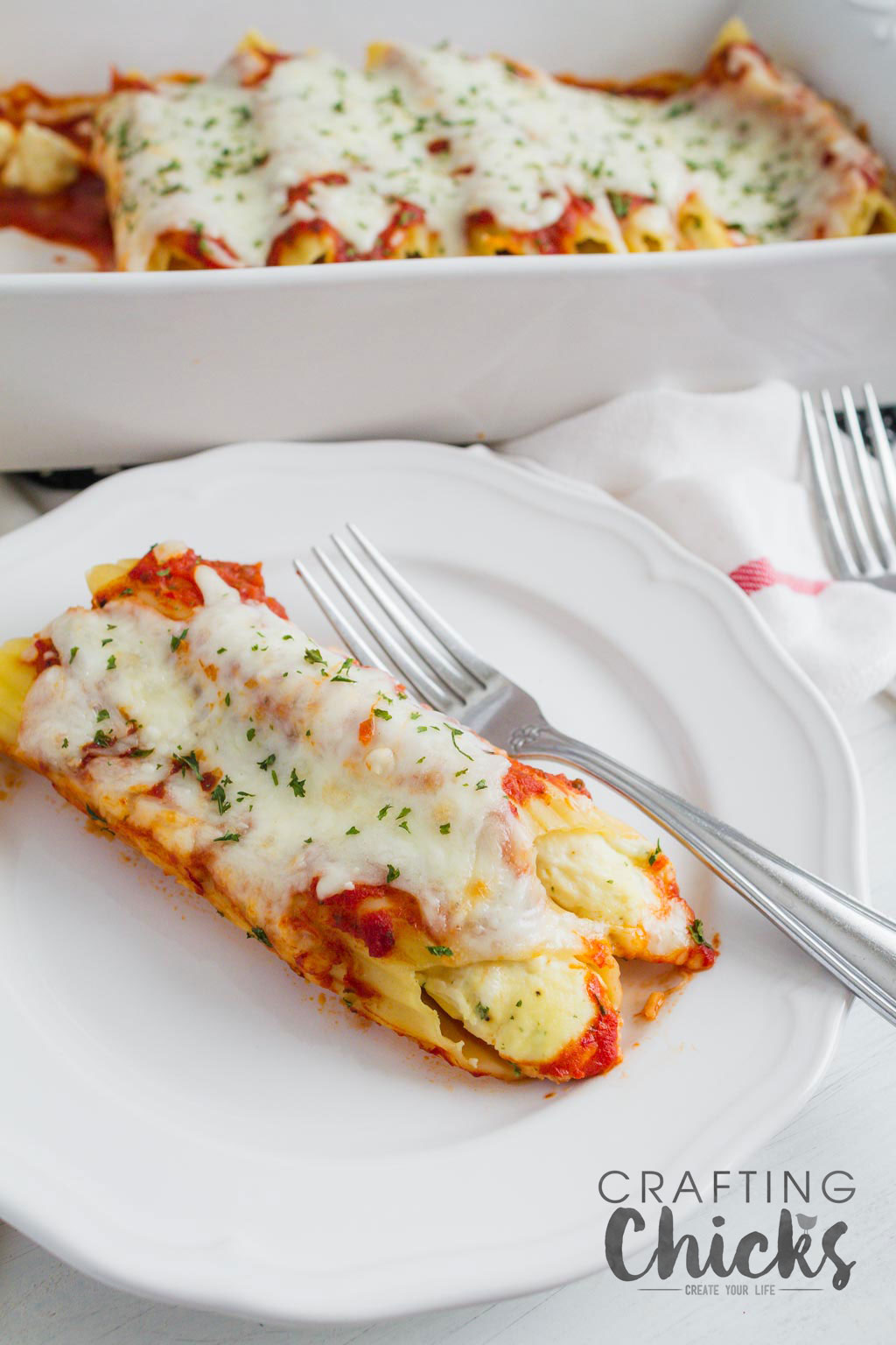 For a delicious and meatless meal, try this classic Manicotti recipe. It is sure to be a crowd pleaser.