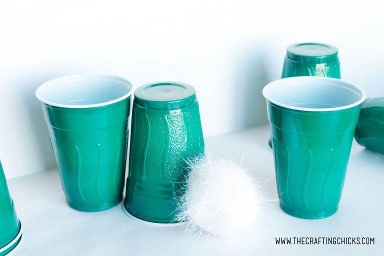 Stacking Cups Christmas Tree Game For Kids - The Crafting Chicks