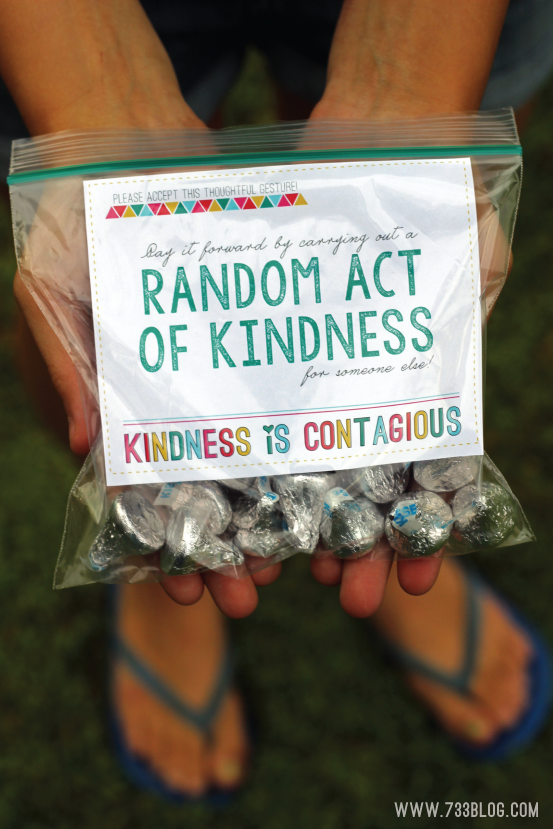 Random Acts of Kindness Activities | Teach your children about service with these simple, fun acts of service. Printables, ideas and more!