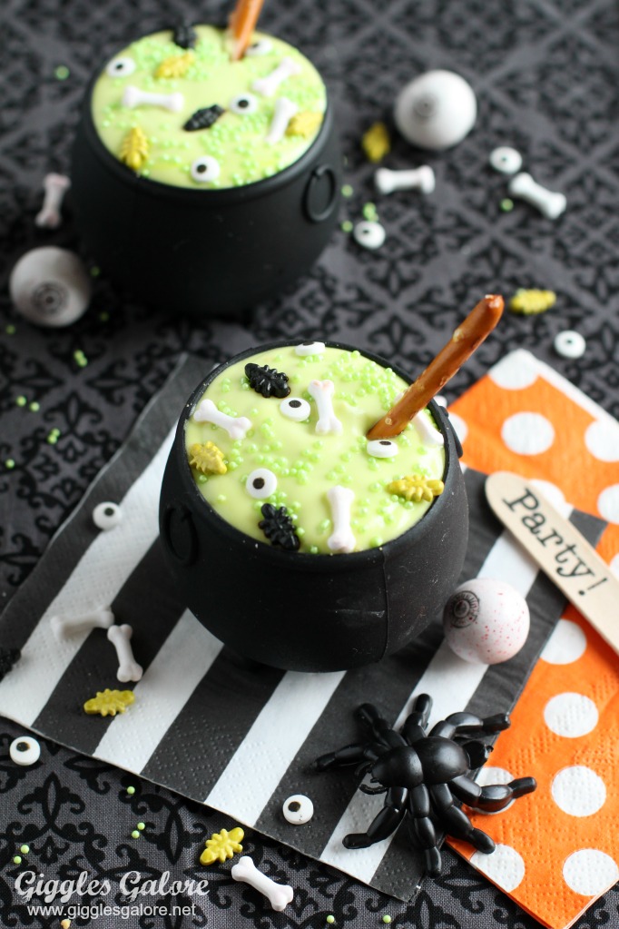 Halloween Bubbling Cauldron Dessert