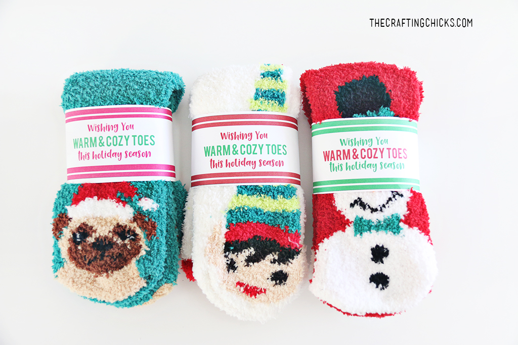 Free Printable Christmas Socks Gift Tag - The Crafting Chicks