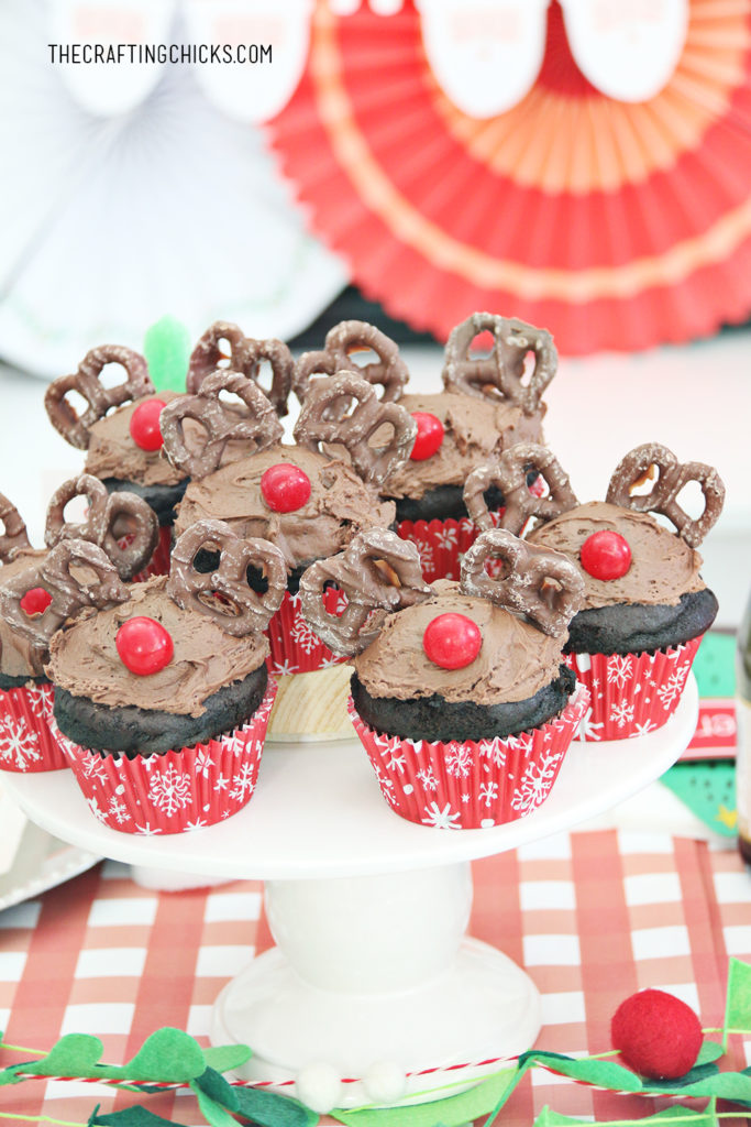 reindeer-cupcake-recipe-the-crafting-chicks